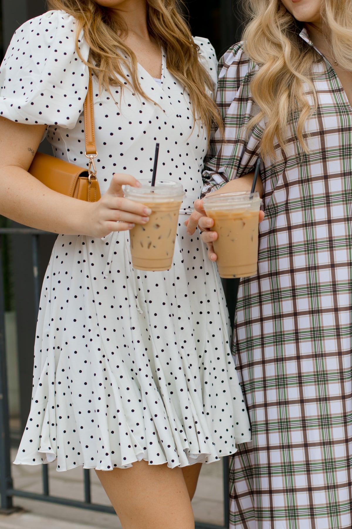 Smith & Quinn Pepper Dress in Dainty Dot Cream featuring a stylish, lightweight fabric and feminine design.