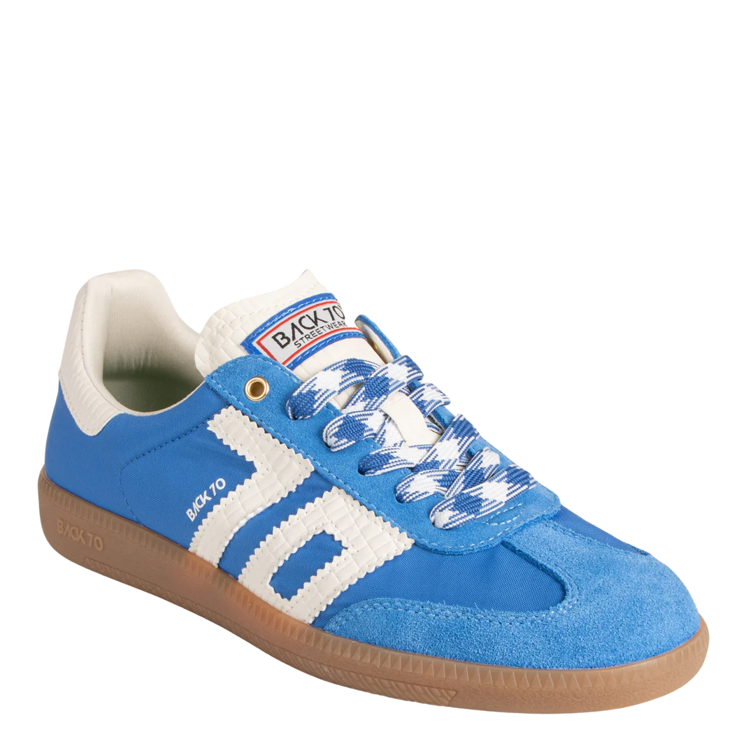 BACK 70 - Ghost Blue Milk