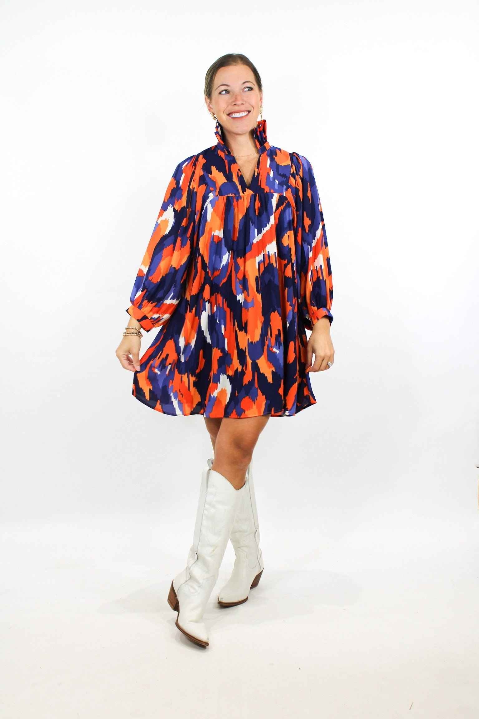 mom mini dress Mom wears a mini skirt. This is shorter than I thought itd be but I decided Im going for it., ., Like and comment MINI for links to this summer date night outfit., ., https://liketk.it/5gbpU