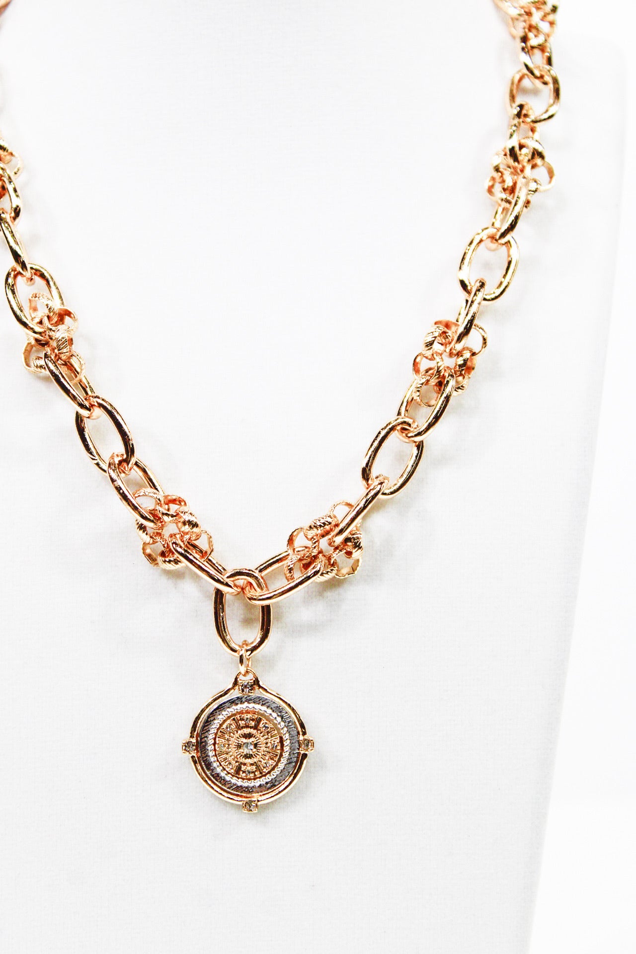 Claire Necklace