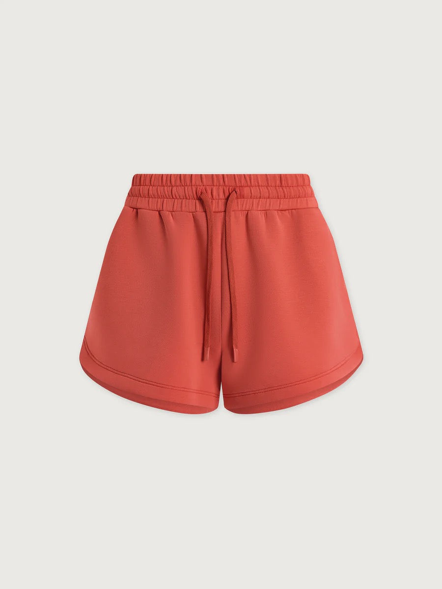 Varley Coulter High Rise Shorts 3.5 in Summer Fig, showcasing lightweight fabric and high waist design for a stylish summer look.