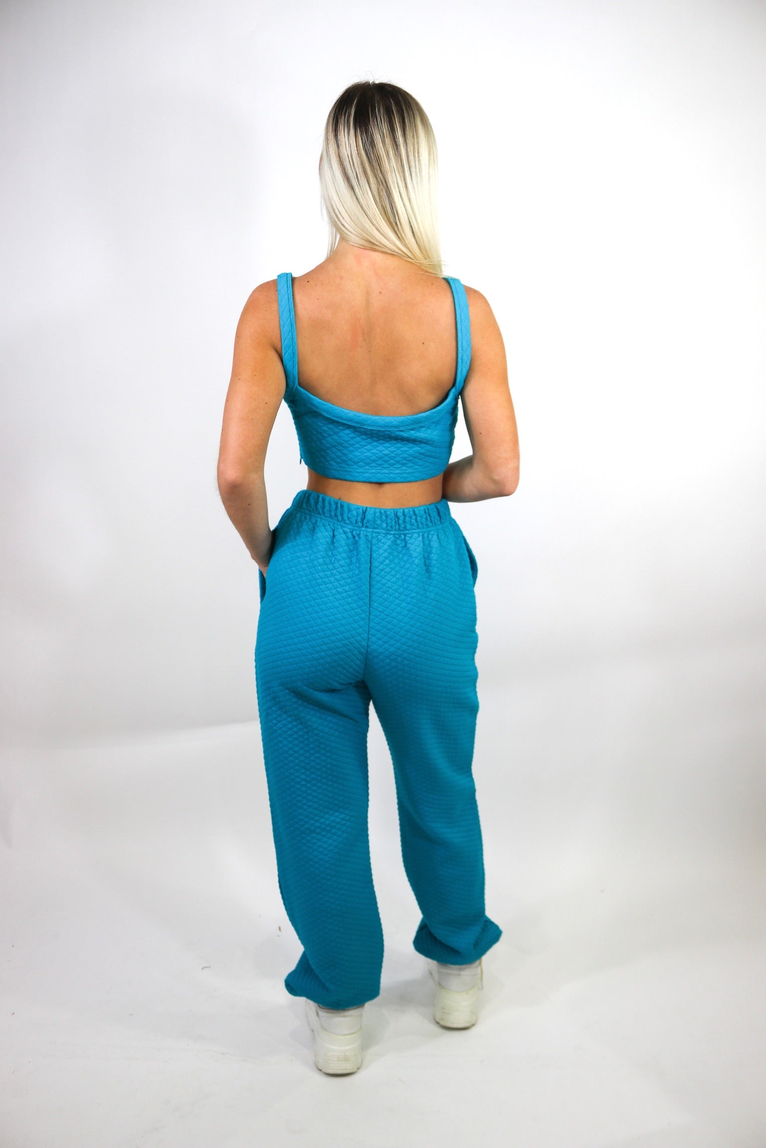 Catching Flights Lounge Set