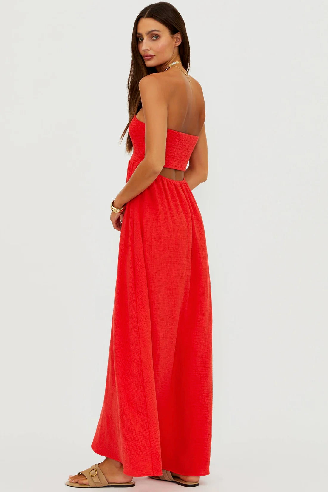 BEACHRIOT Yula Dress in Hot Haze with a flowy silhouette and vibrant colors, perfect for summer outings.