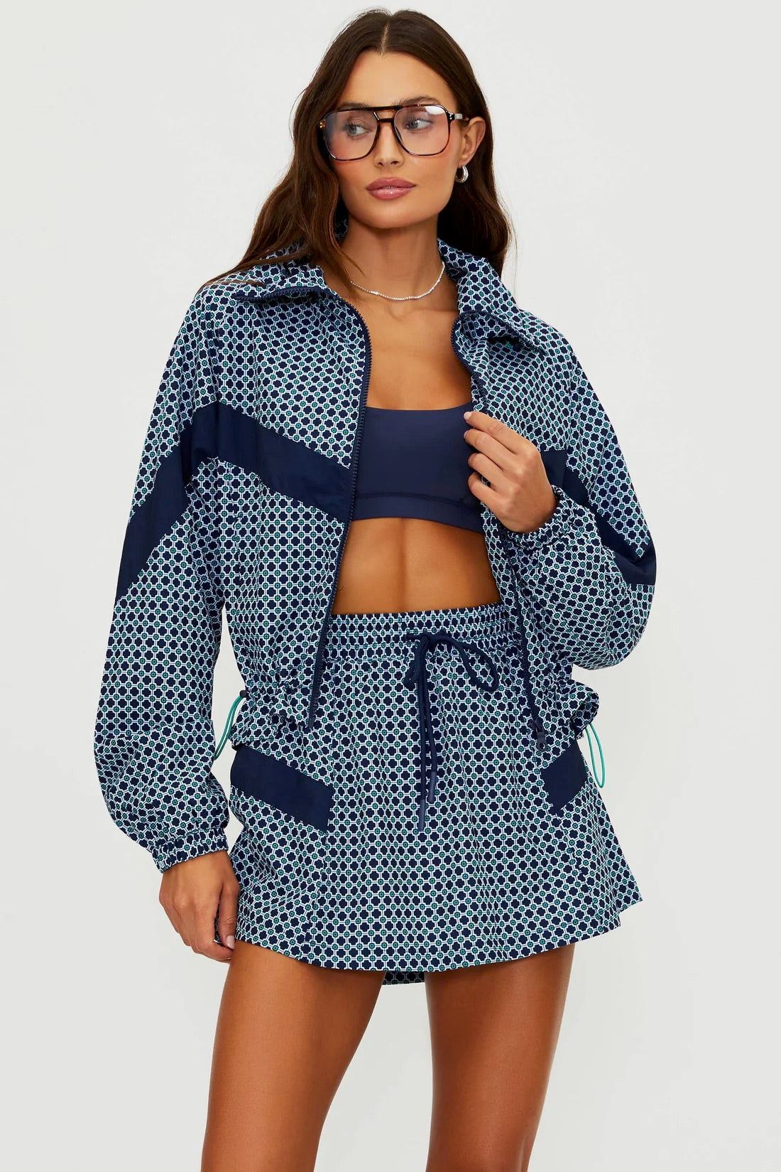 BEACHRIOT Casen Jacket Twilight Tides Geo with stylish outerwear design in vivid blue and white geometric pattern.