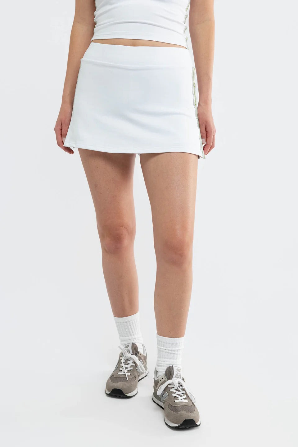 Nell Skort - White/Olive Green