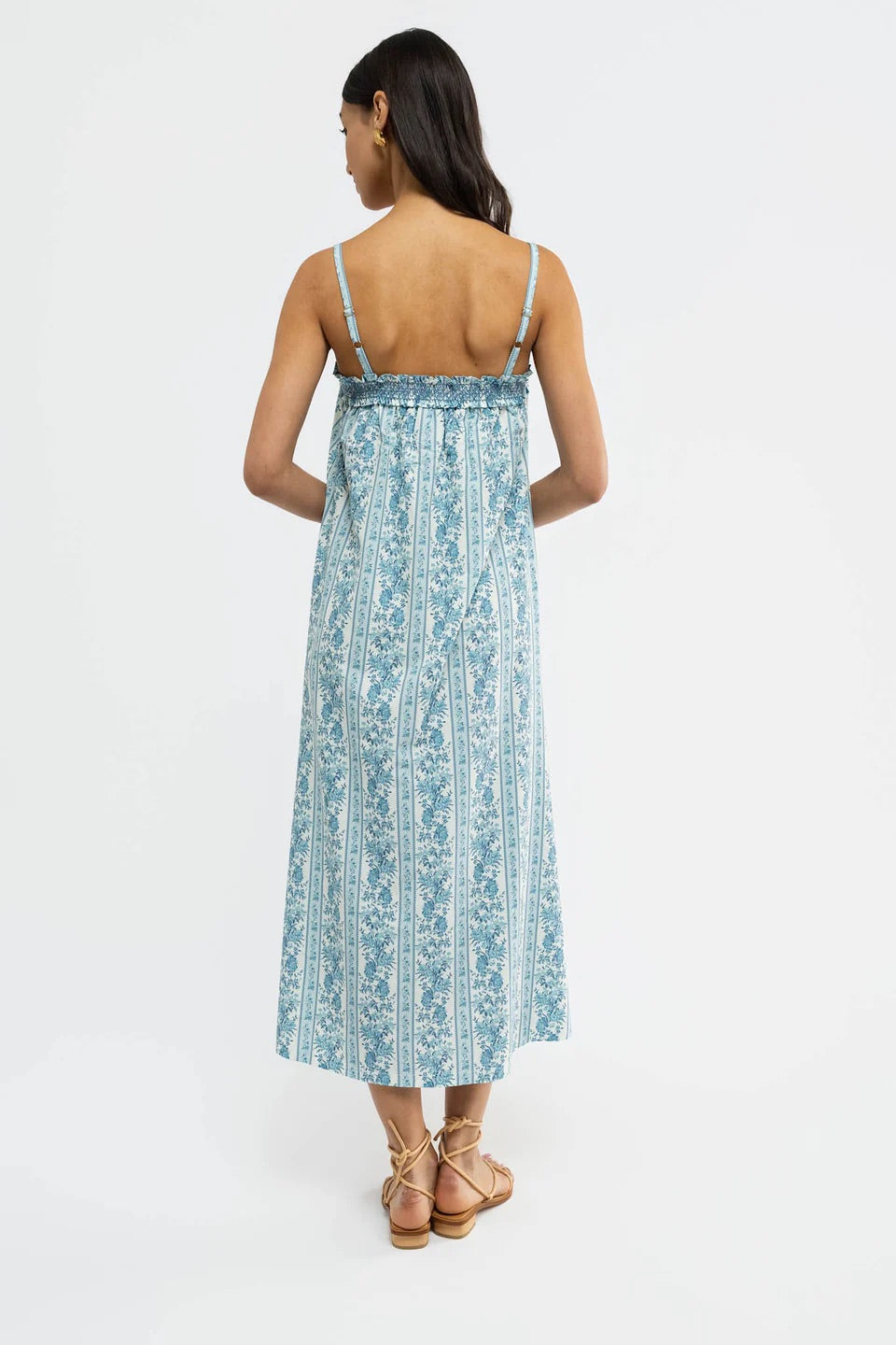 Smith & Quinn Sutton Porcelain Cabinet dress with elegant design, showcasing intricate details and porcelain finish.