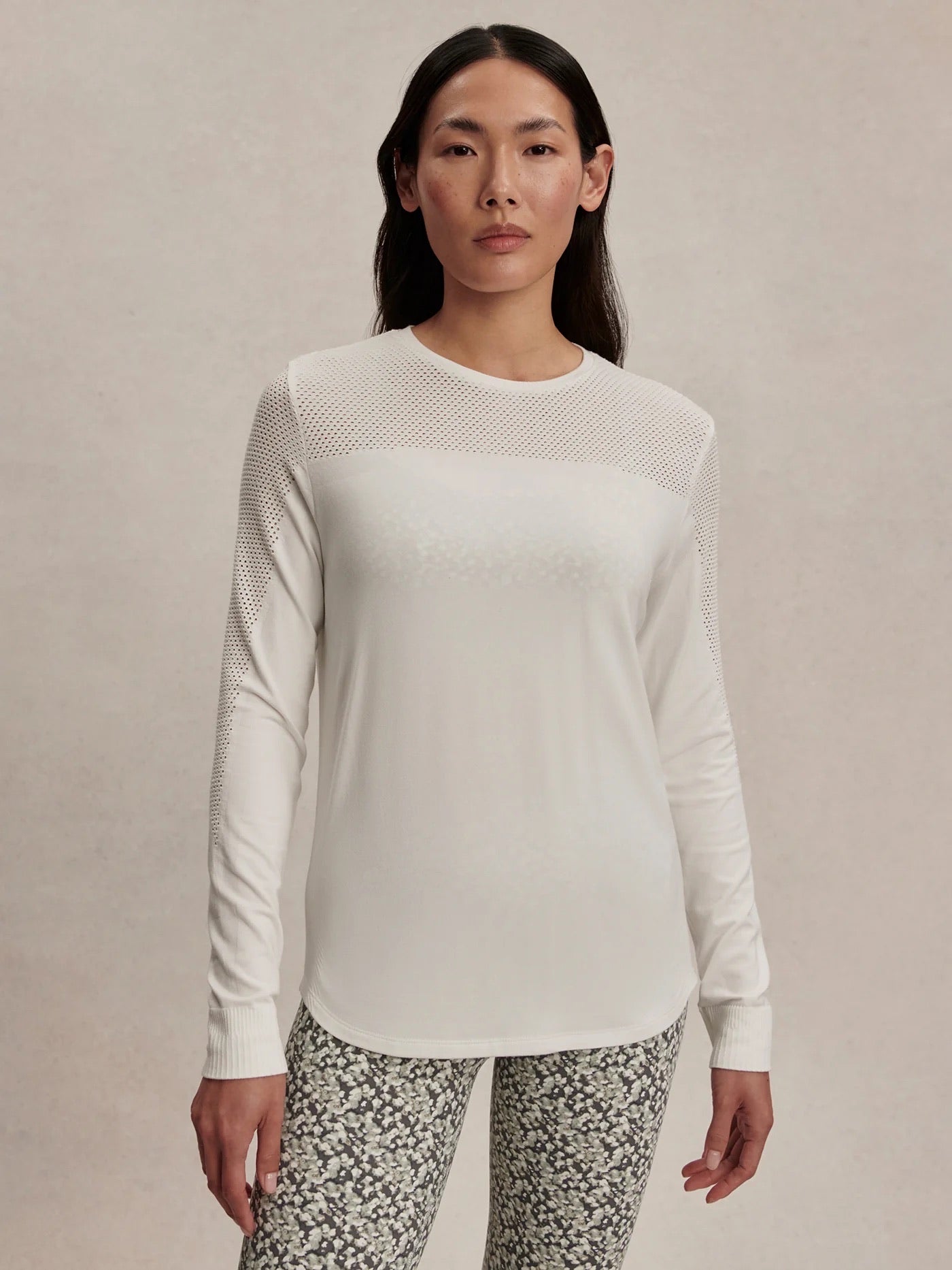Samia Seamless Long Sleeve Tee - White - Shopsisterology