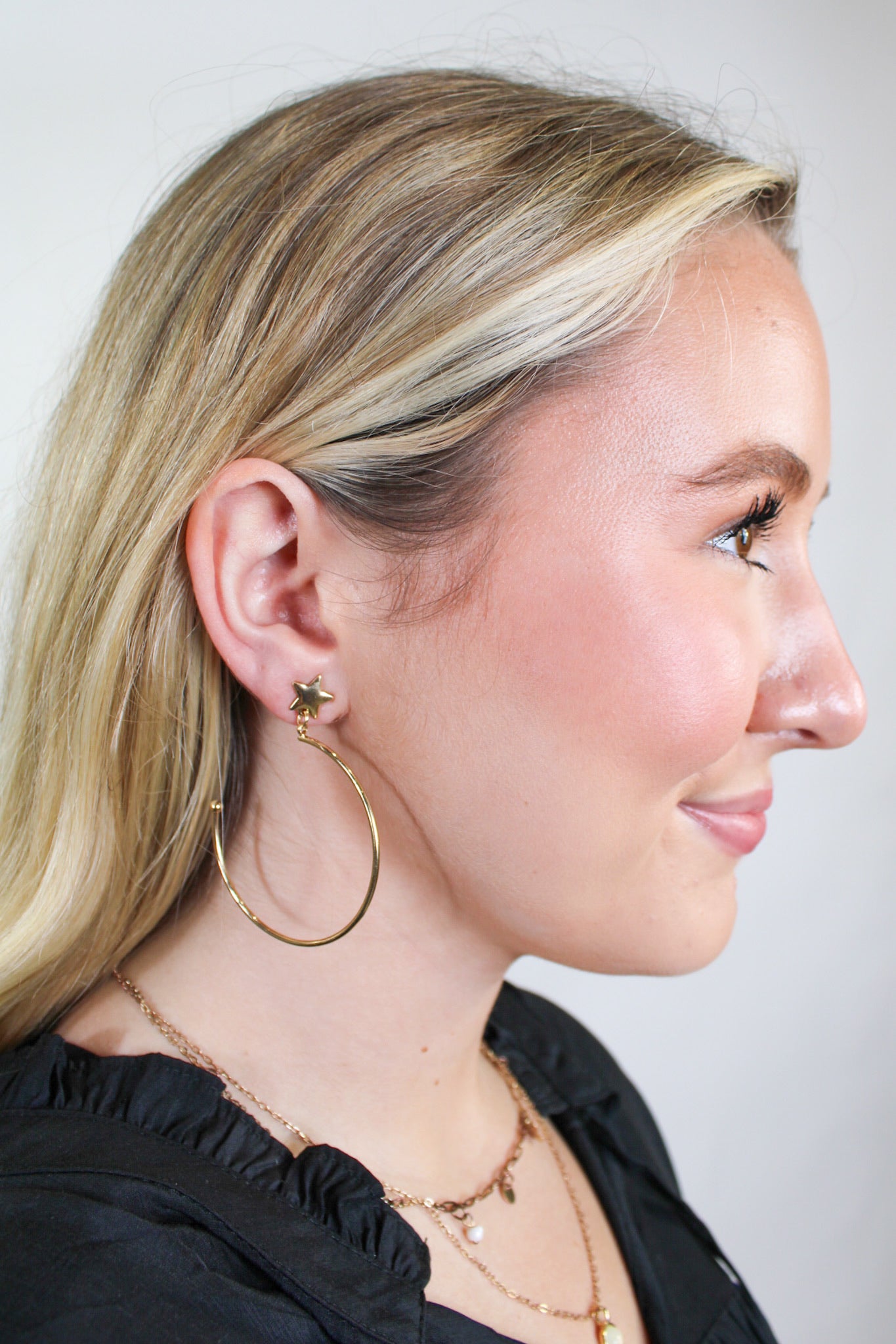 STAR DANGLE HOOPS