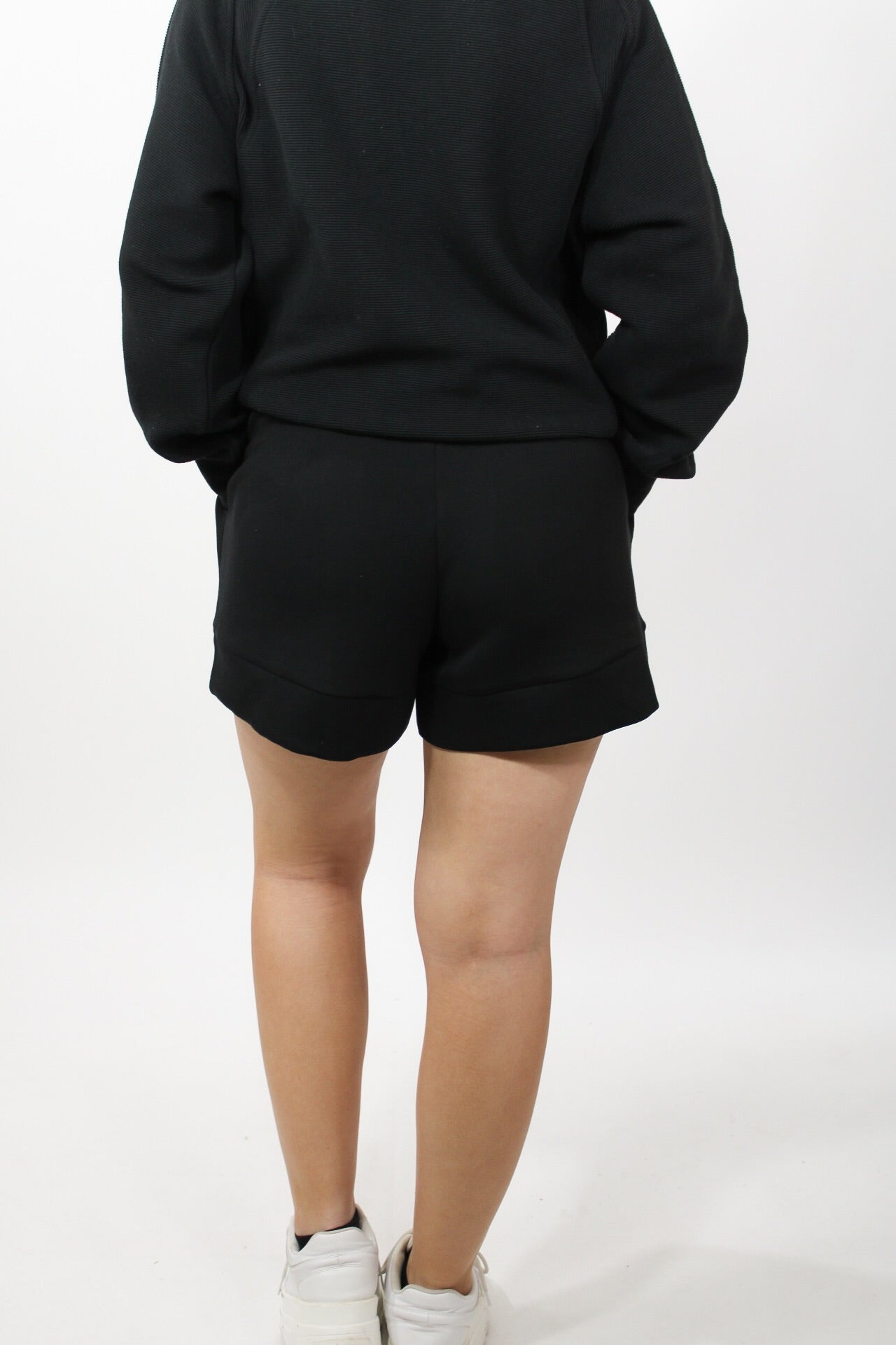 Atrium High Rise Short 4.5