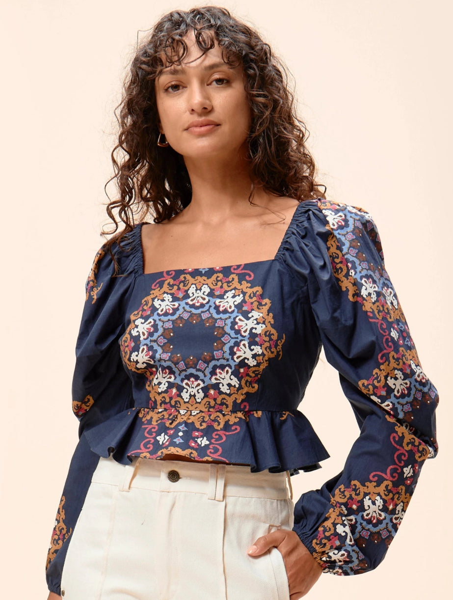 Elizabeth Top