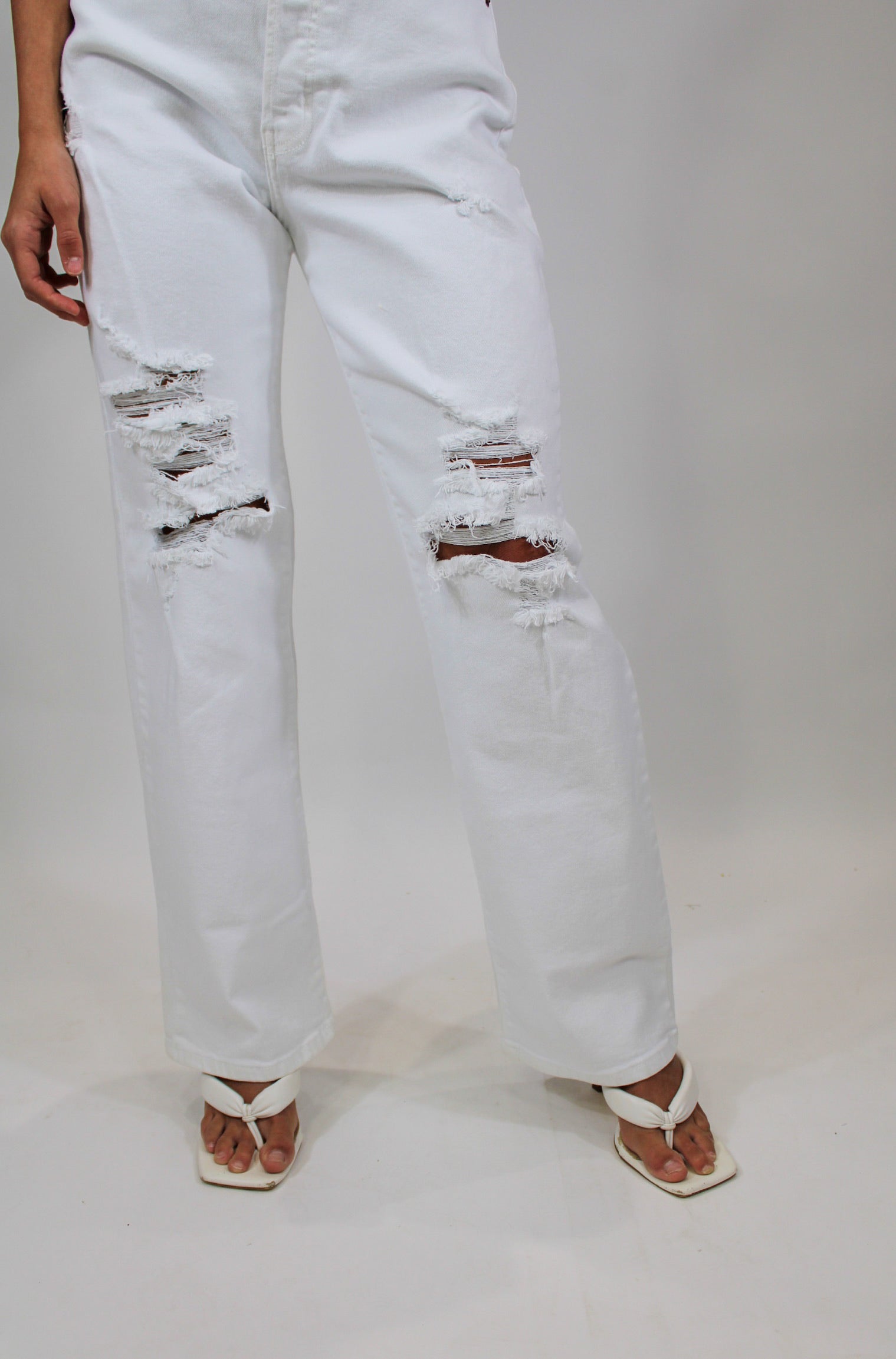 High Rise Asymmetric Back Pockets Dad Jean - White