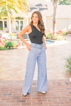 Load image into Gallery viewer, Wide Leg Trouser Jeans
