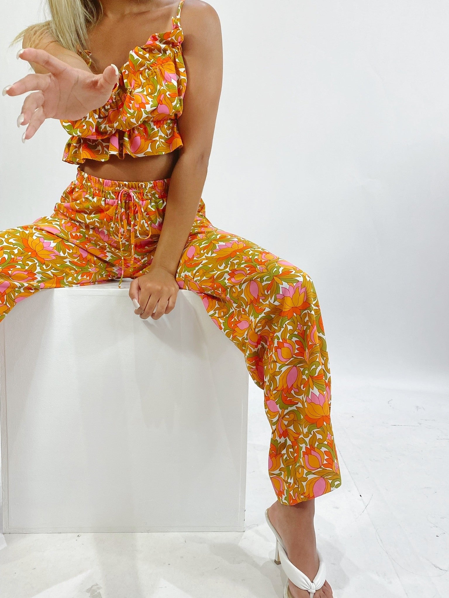 Calypso Floral Set