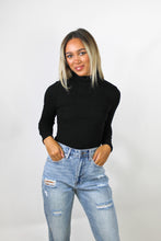 Load image into Gallery viewer, Warm Up Turtle Neck
