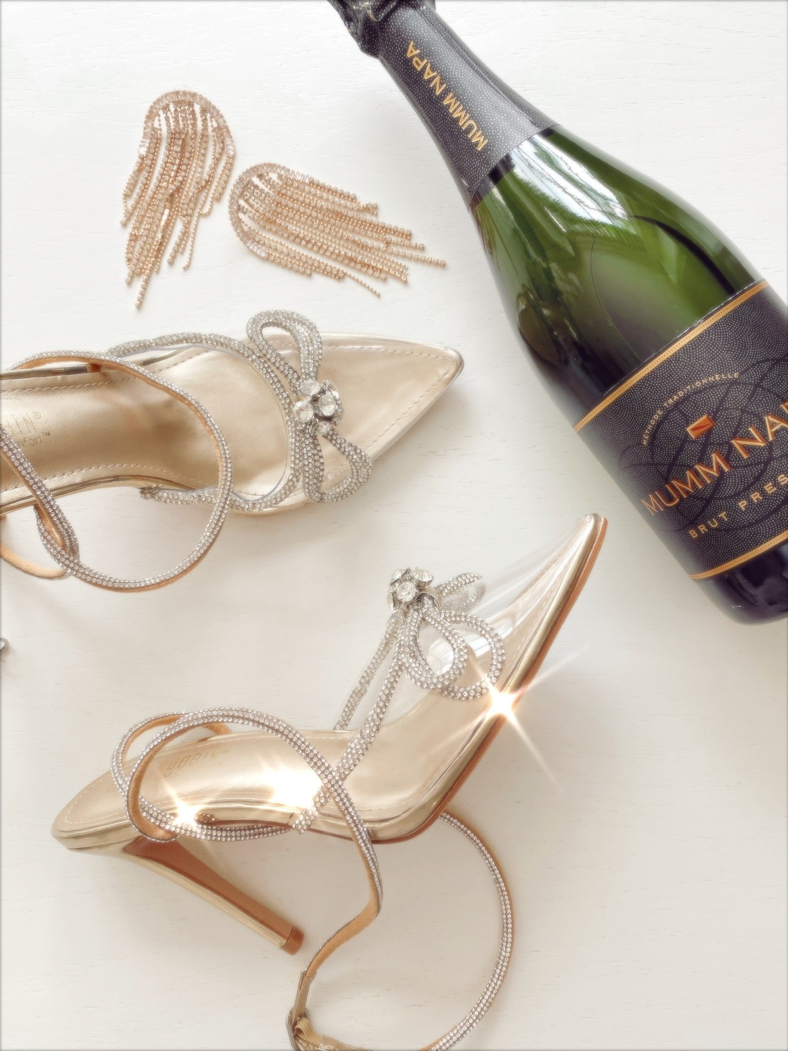 Golden Girl Bow Heels - Shopsisterology