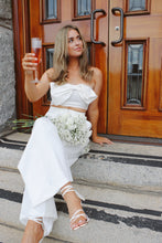 Load image into Gallery viewer, Tie The Knot Crop
