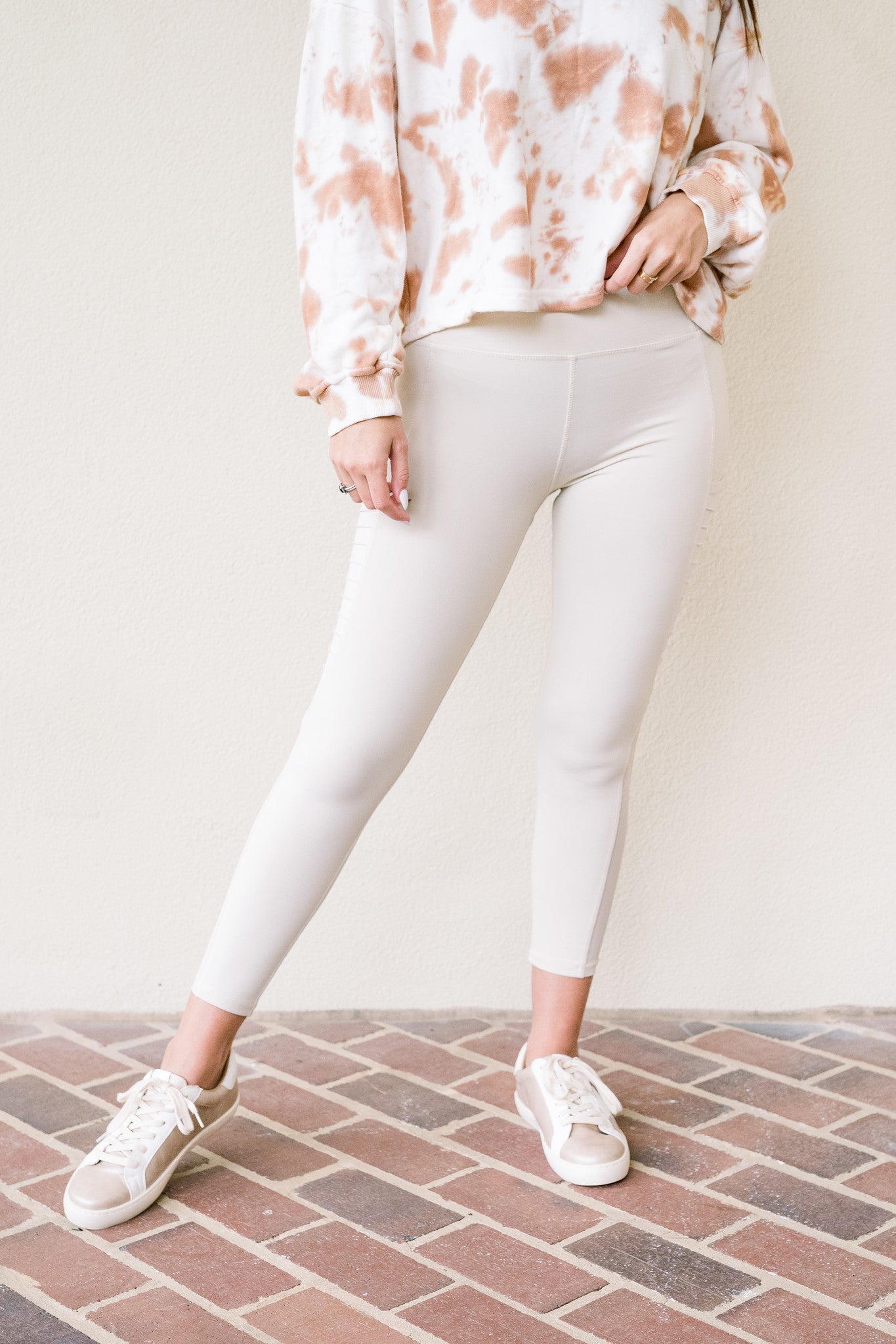 Neutral Active Leggings