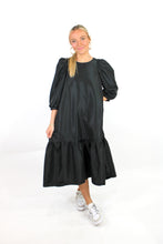 Load image into Gallery viewer, Heather&#39;s Staple Midi
