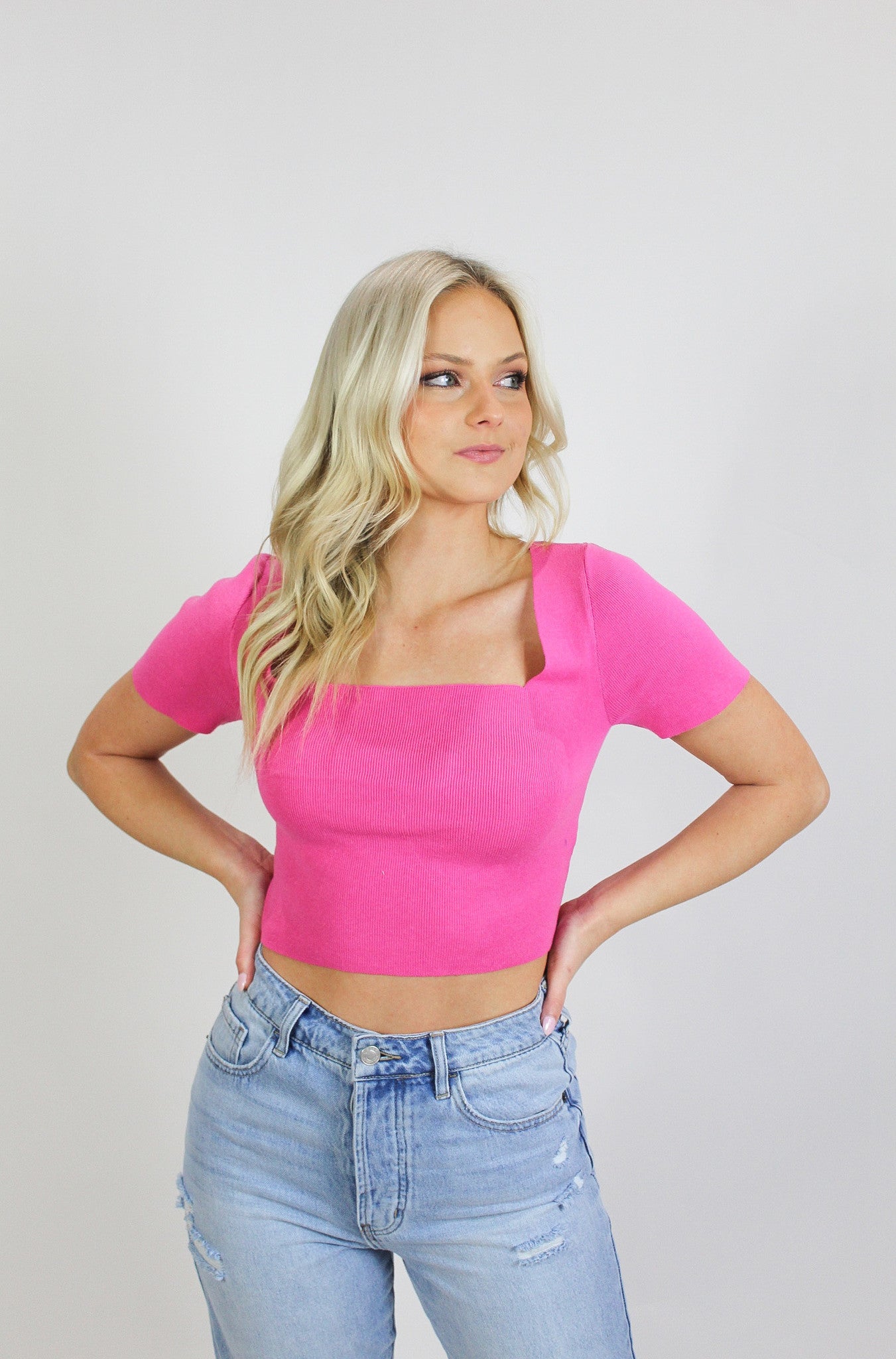 GNO Cropped Sweater - Pink