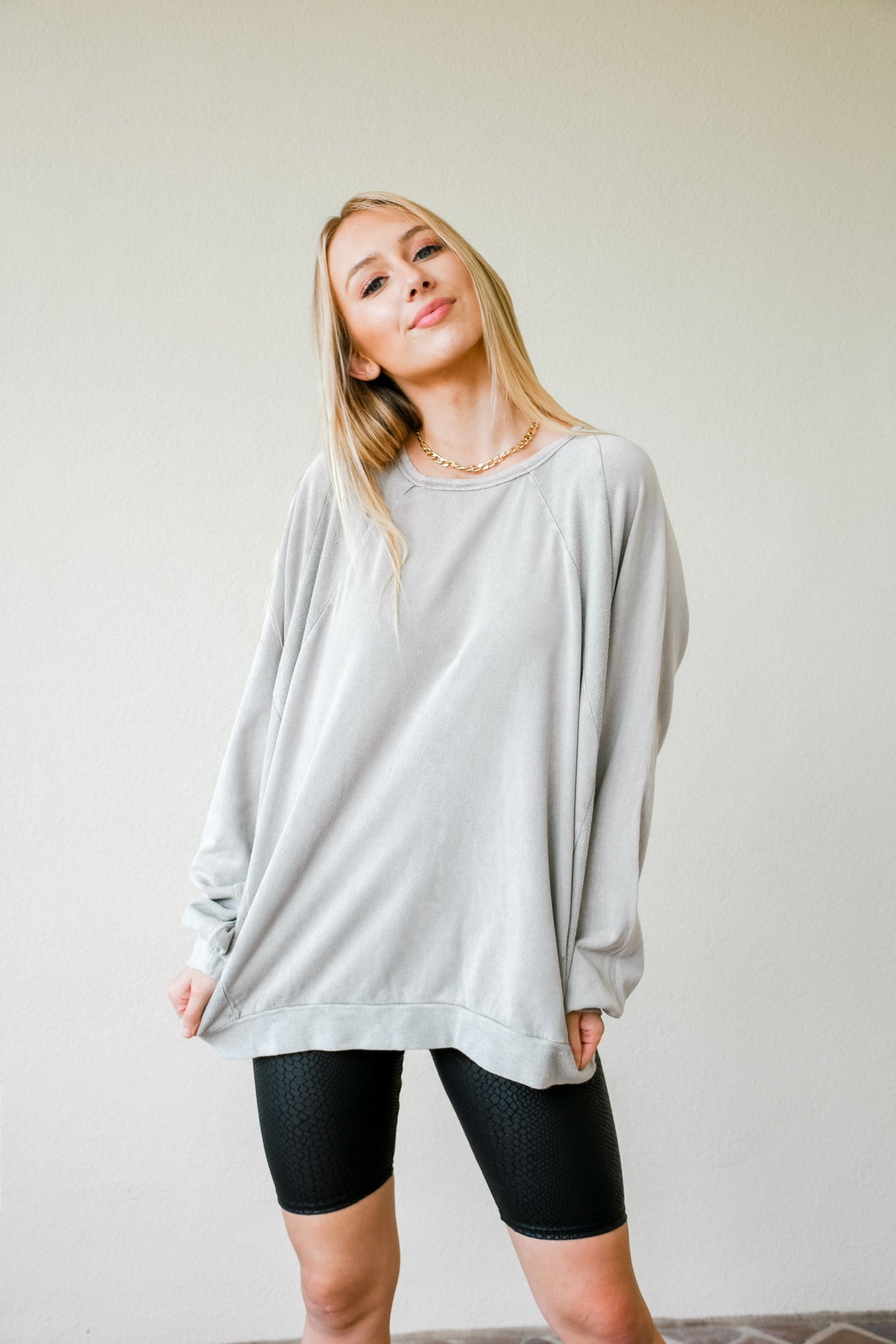 Ashy Slouch Pullover