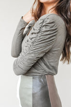 Load image into Gallery viewer, Pretty Please Puff Longsleeve
